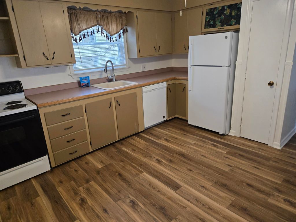 Photo of 137 Waterman Street #Apt. 1, Manchester, NH 03103 (MLS # 5081827)