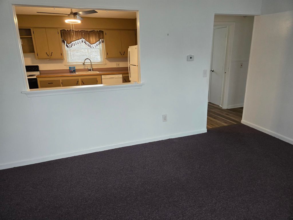 Photo of 137 Waterman Street #Apt. 1, Manchester, NH 03103 (MLS # 5081827)