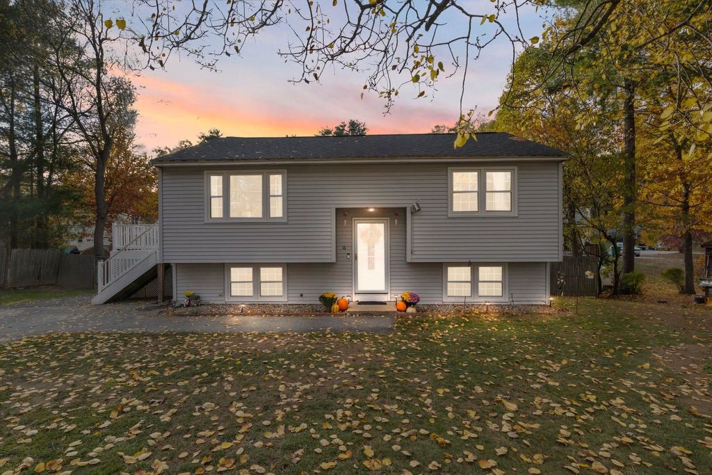 Photo of 16 Cassandra Lane, Nashua, NH 03064 (MLS # 5068515)