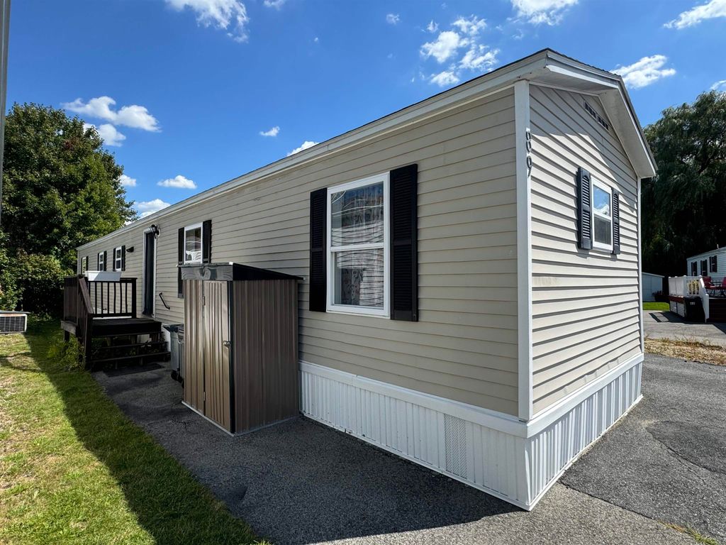 Photo of 89 End Street, Salem, NH 03079 (MLS # 5062441)