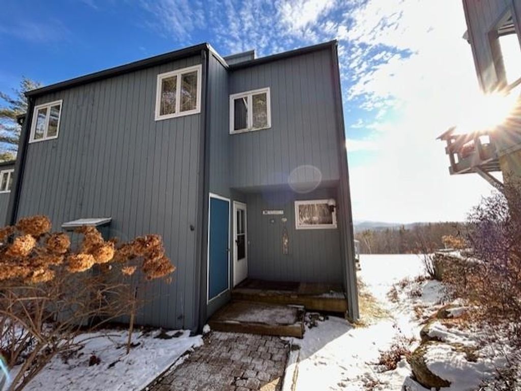 Photo of 96 Fairway Drive, Sunapee, NH 03782 (MLS # 5072606)