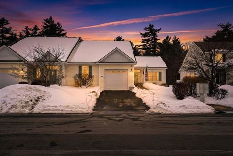 Photo of 74 Old Stage Road, Litchfield, NH 03052 (MLS # 5077134)