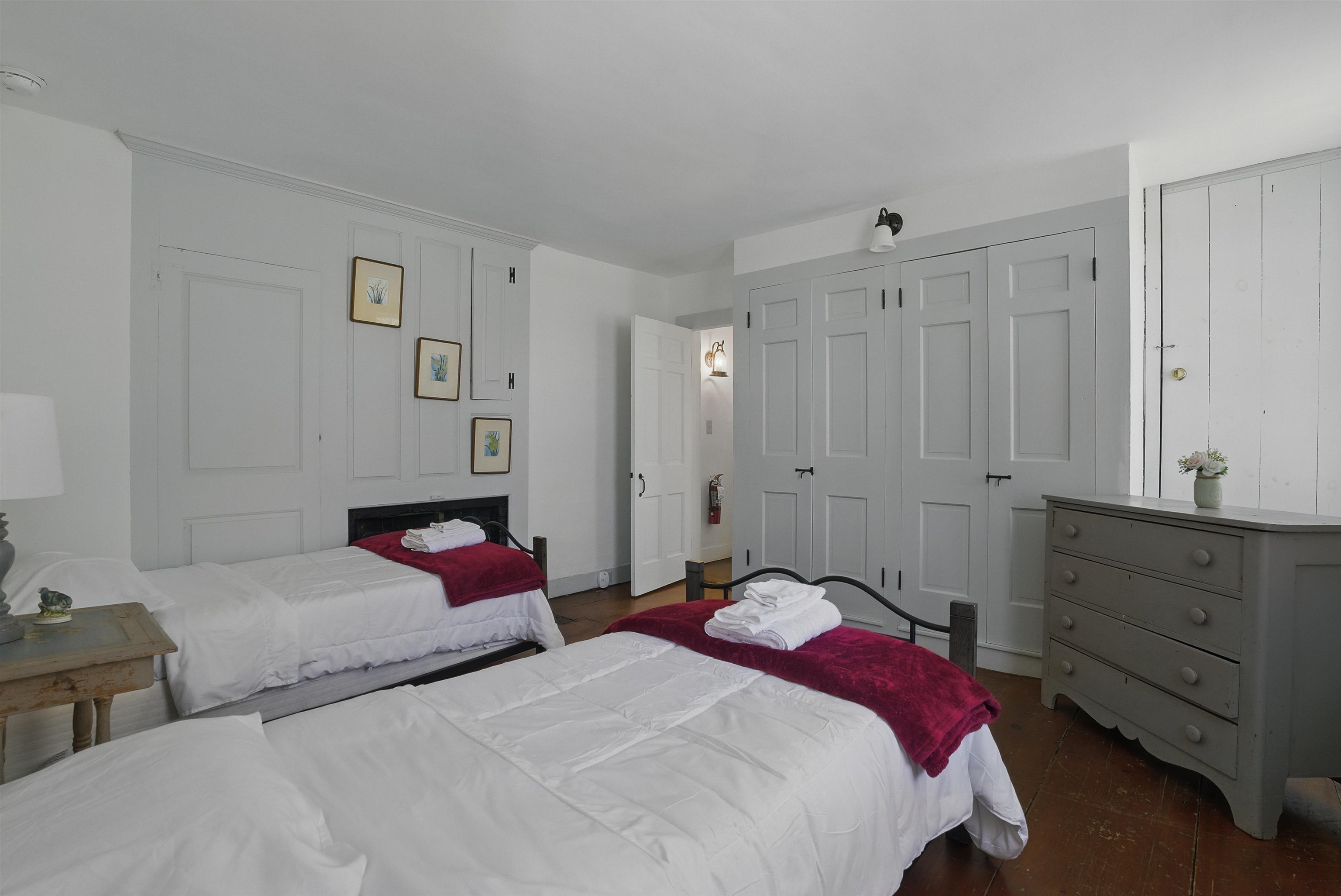 Temple, New Hampshire 03084, United States, 5 Bedrooms Bedrooms, ,4 BathroomsBathrooms,Residential,Active,167963