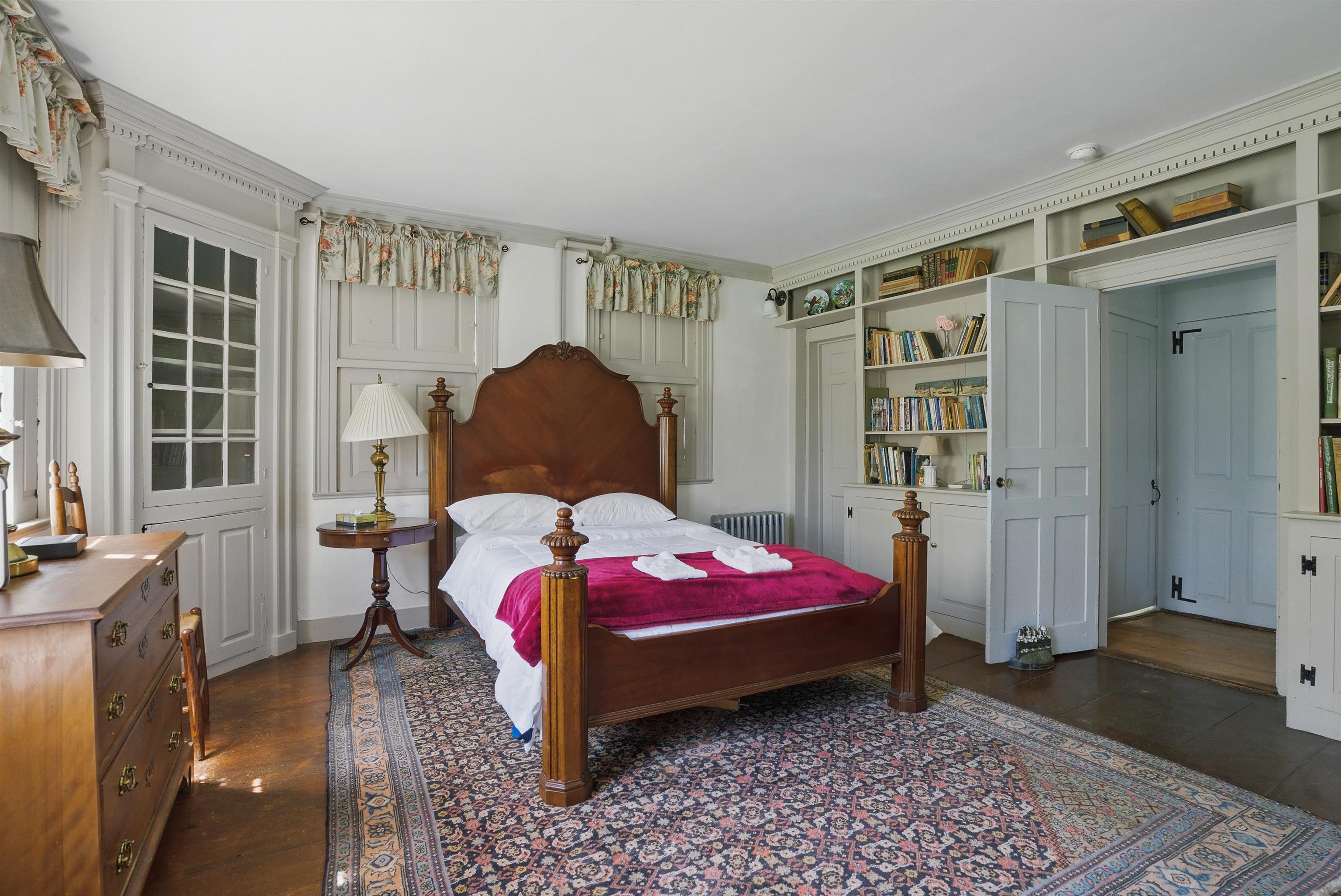 Temple, New Hampshire 03084, United States, 5 Bedrooms Bedrooms, ,4 BathroomsBathrooms,Residential,Active,167963