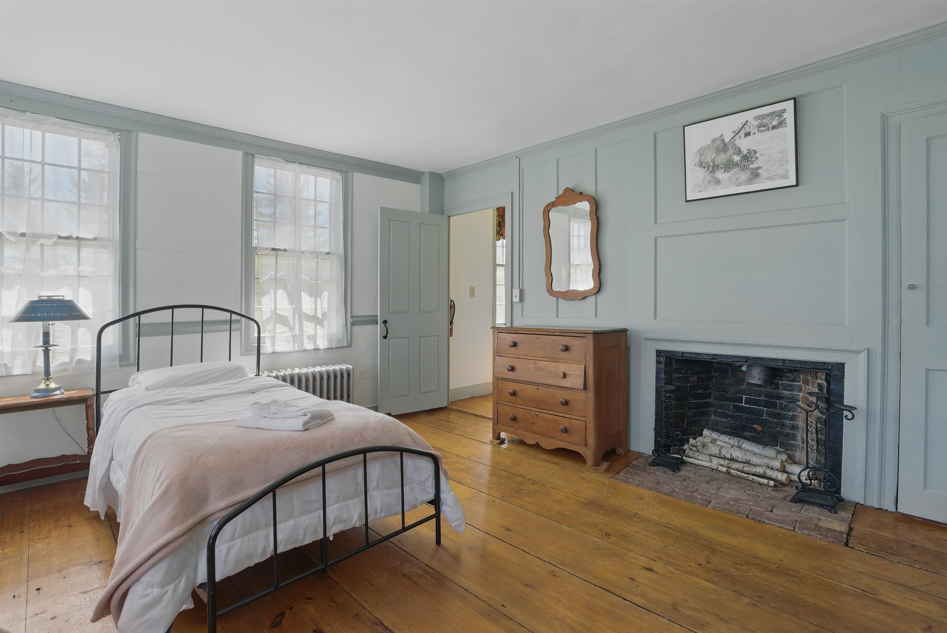 Temple, New Hampshire 03084, United States, 5 Bedrooms Bedrooms, ,4 BathroomsBathrooms,Residential,Active,167963