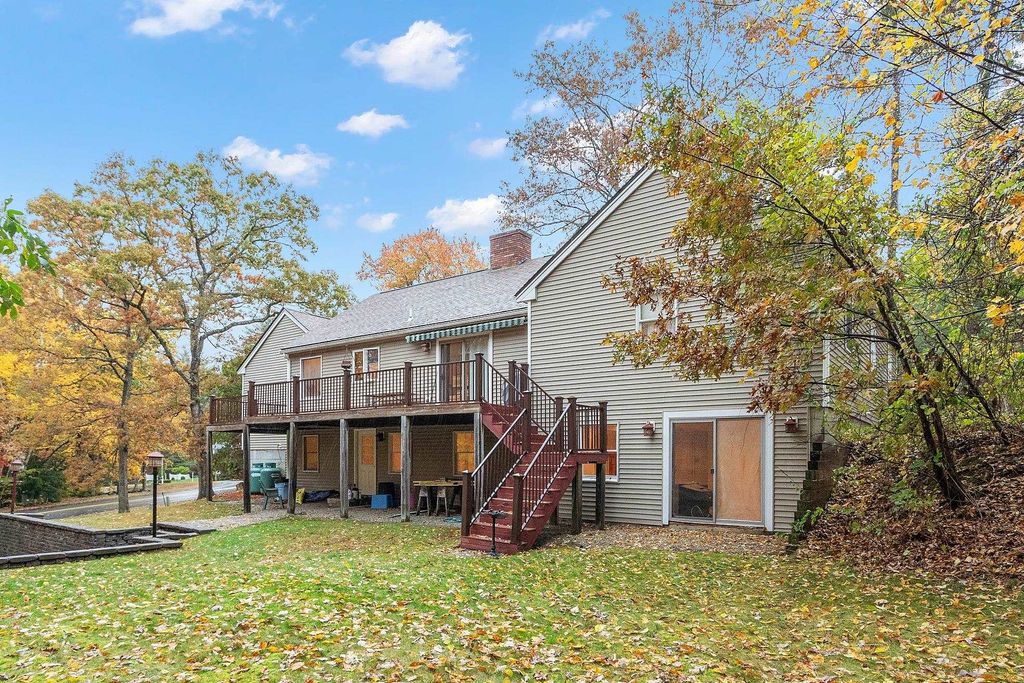 Photo of 9 Cardinal Road, Windham, NH 03087 (MLS # 5066828)