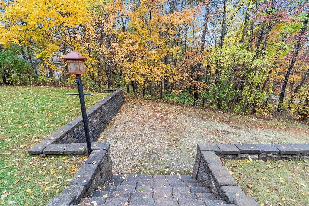 Photo of 9 Cardinal Road, Windham, NH 03087 (MLS # 5066828)