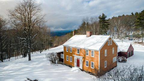 Photo of 35 Pinnacle Ridge Road, Meredith, NH 03253 (MLS # 5071656)