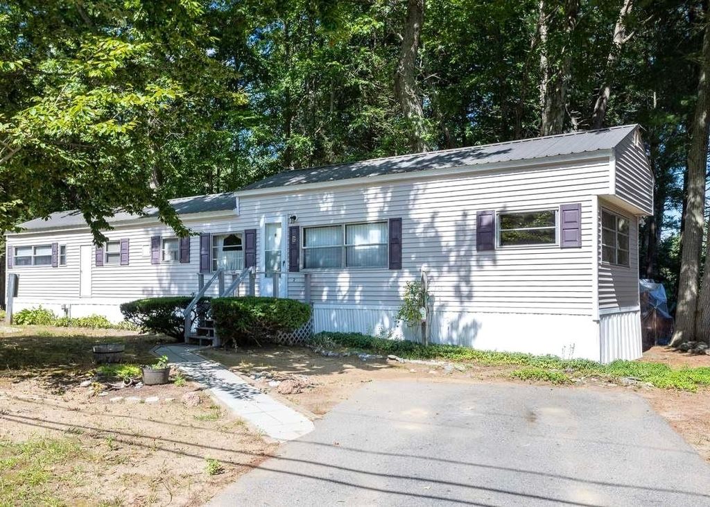 Photo of 2 Hemlock Haven Drive, Hampton, NH 03842 (MLS # 5089510)