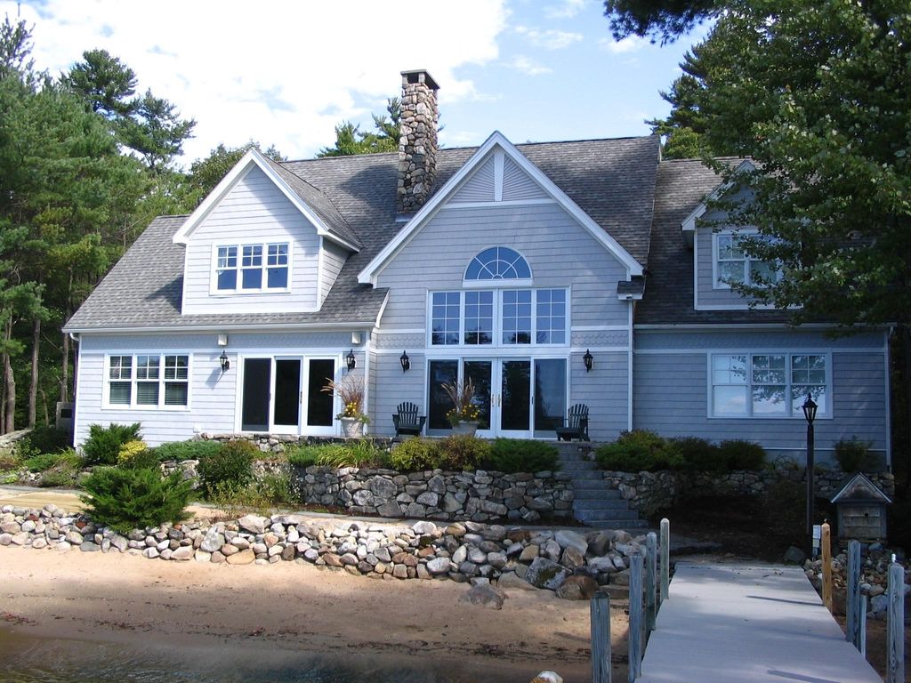 Photo of 35 Rocky Shore Road, Wolfeboro, NH 03894 (MLS # 5076771)