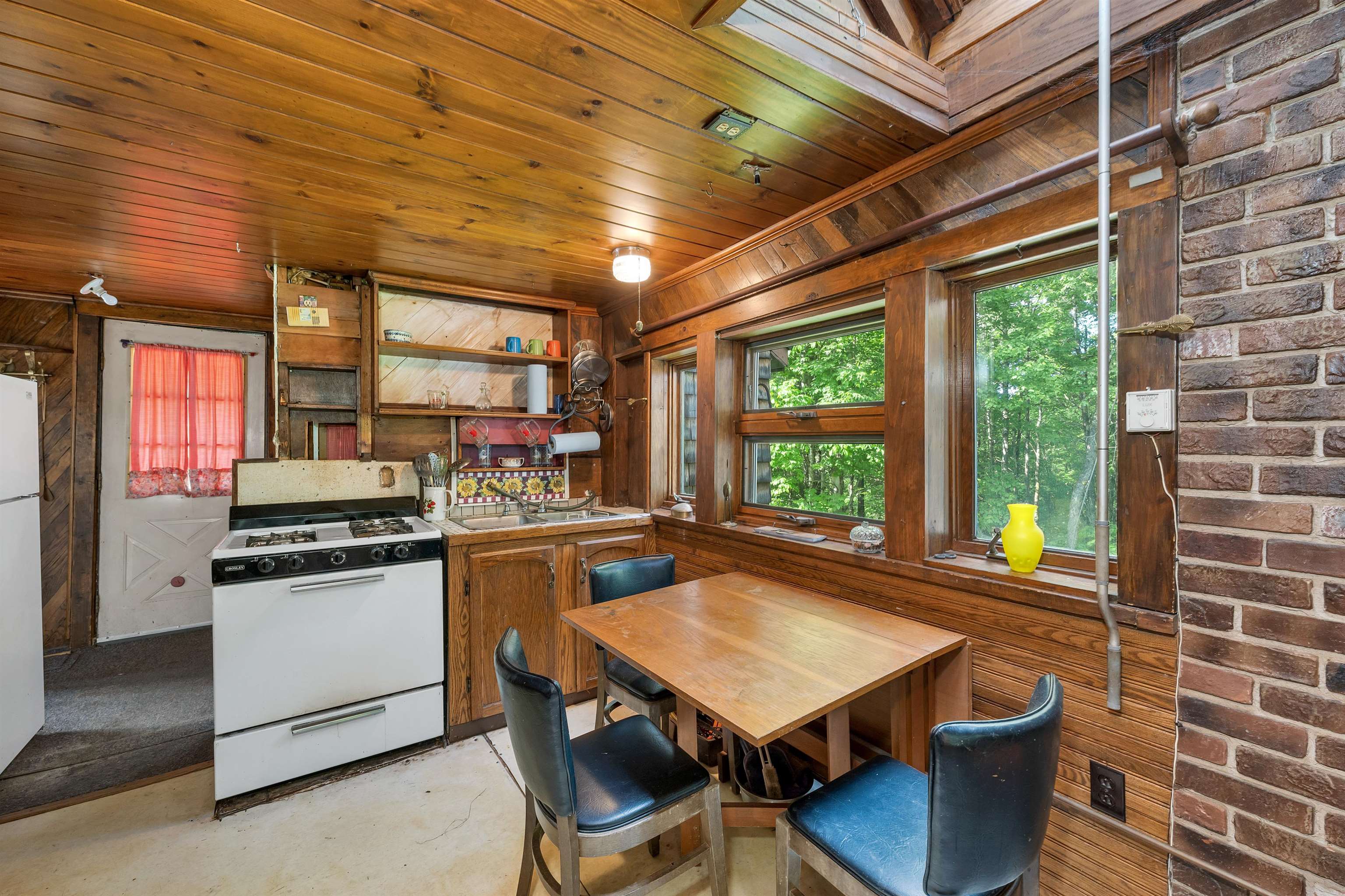 75 Ledge Road