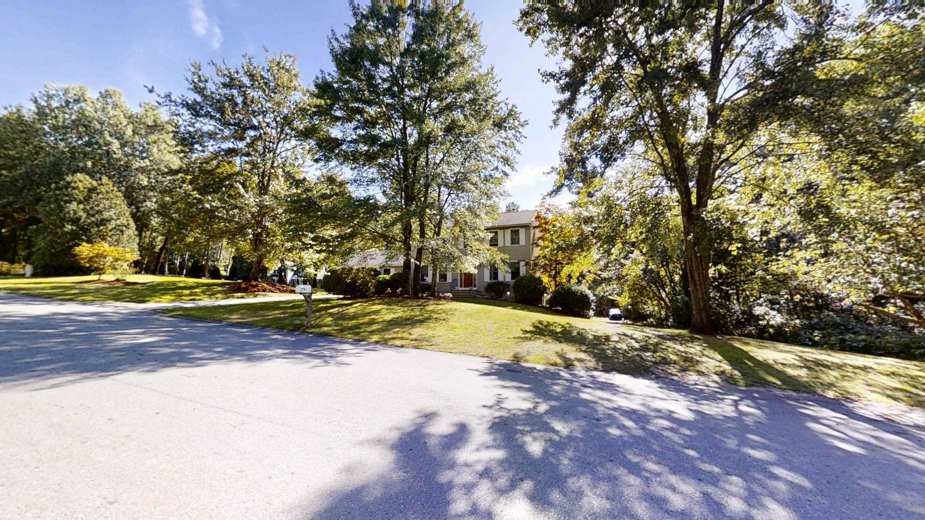 16 Loretta Avenue