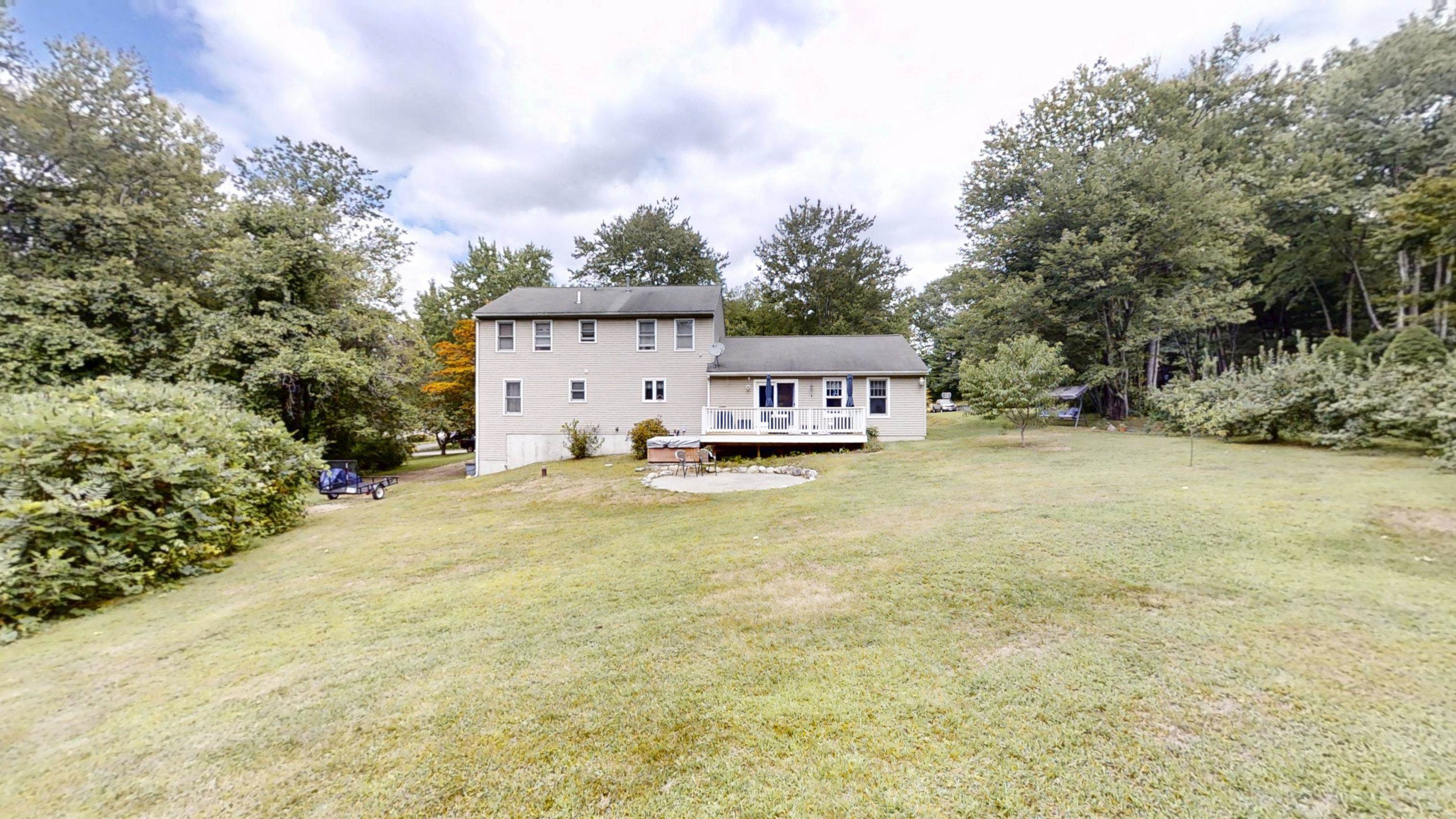 16 Loretta Avenue