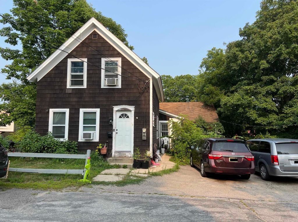 Photo of 7 Glen Street, Farmington, NH 03835 (MLS # 5081541)