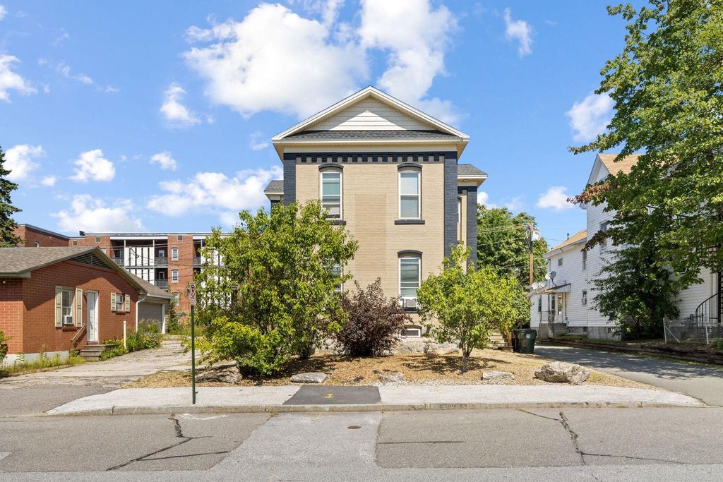 Photo of 52 Myrtle Street, Manchester, NH 03104 (MLS # 5037968)