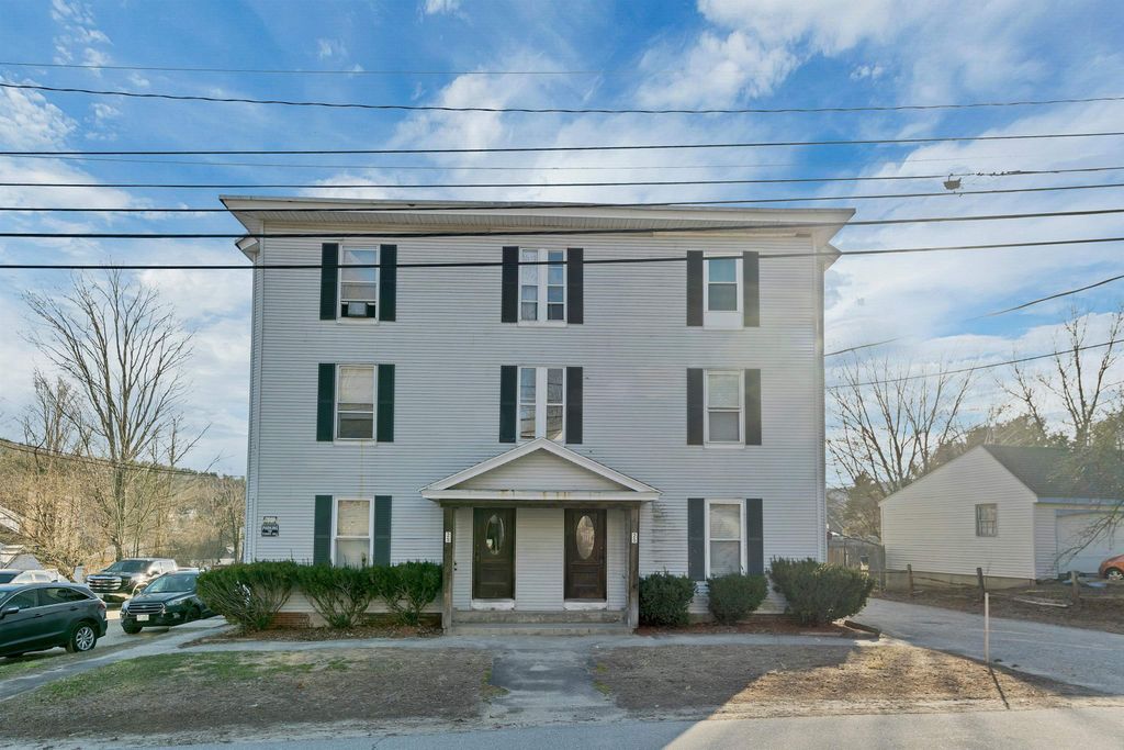 Photo of 25 School Street, Bristol, NH 03222 (MLS # 5083341)