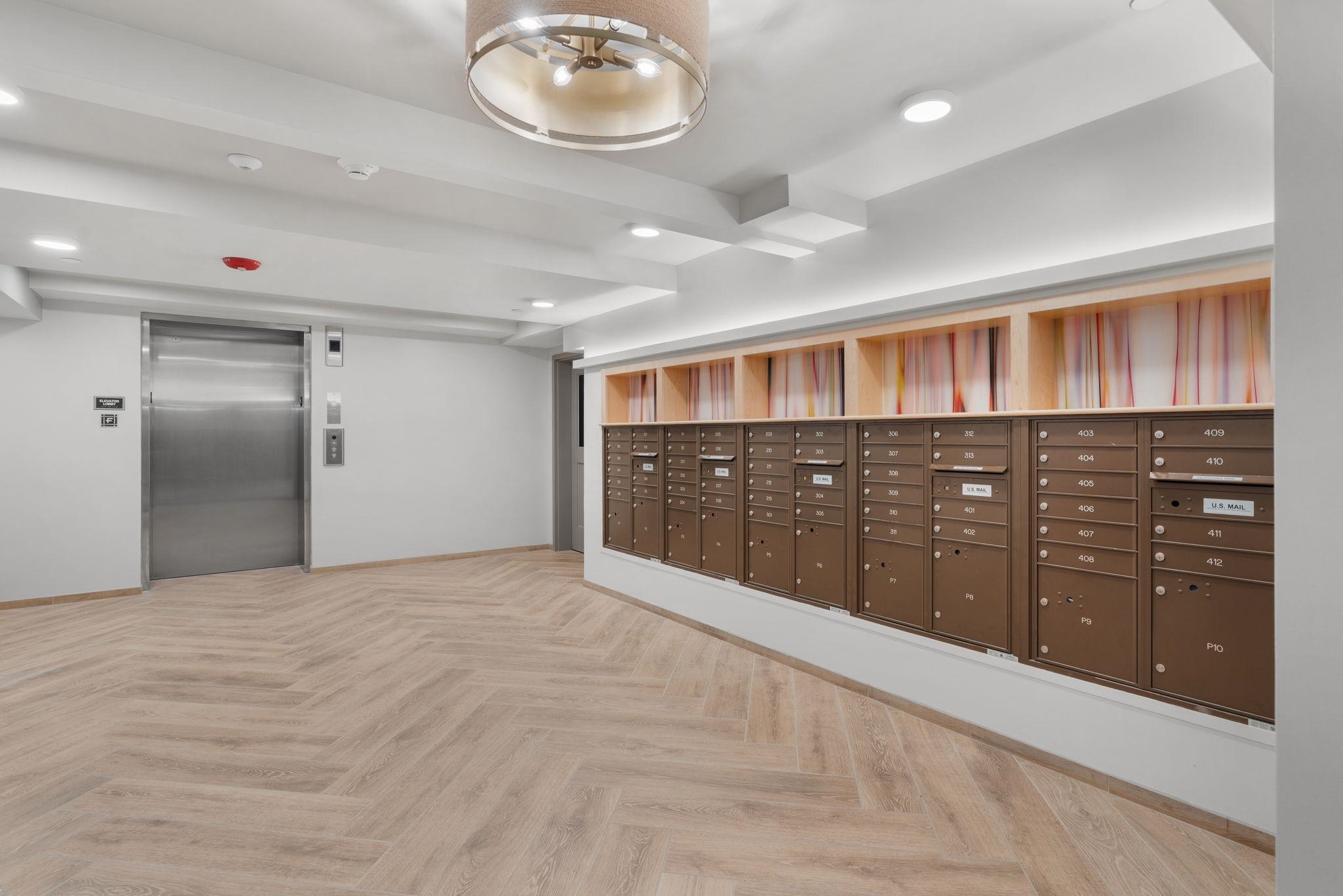 99 Foundry Place 206