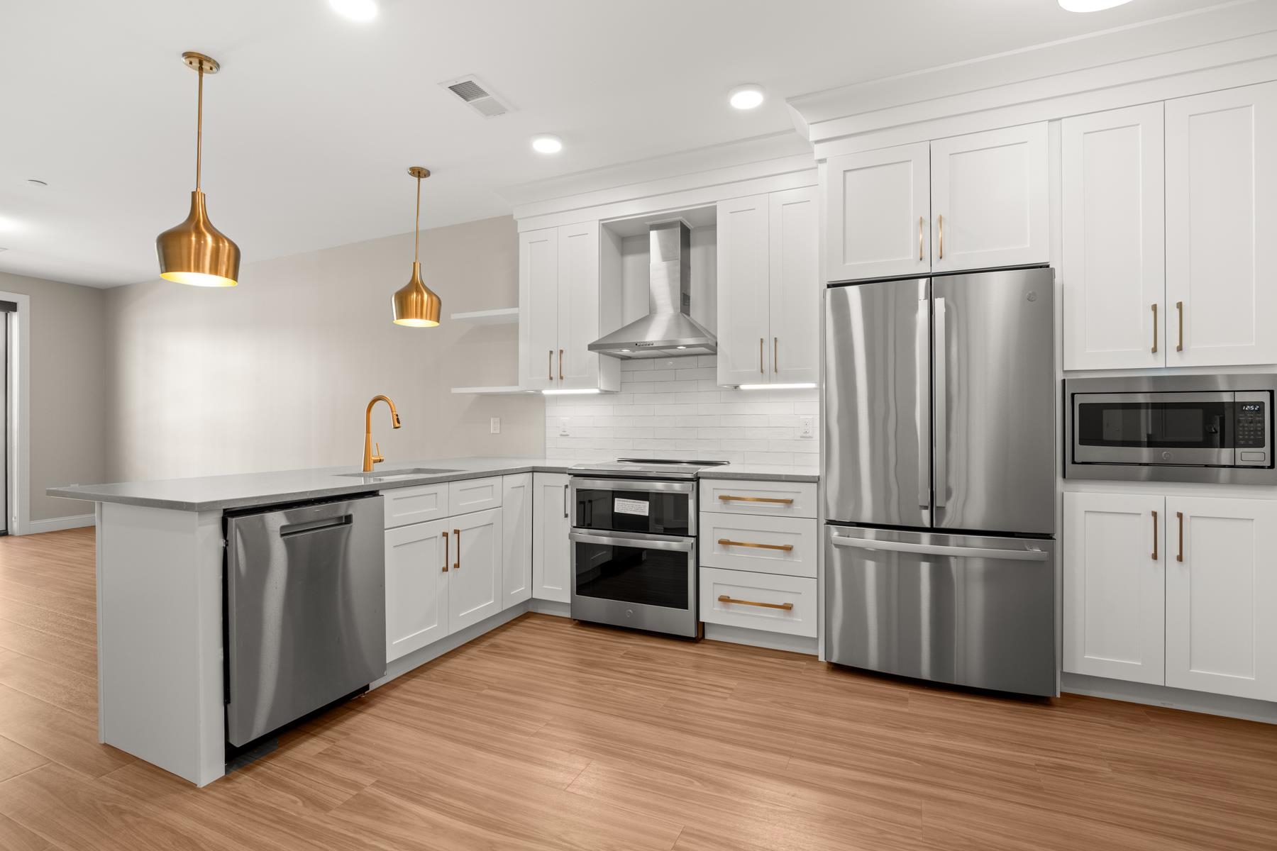 99 Foundry Place 206