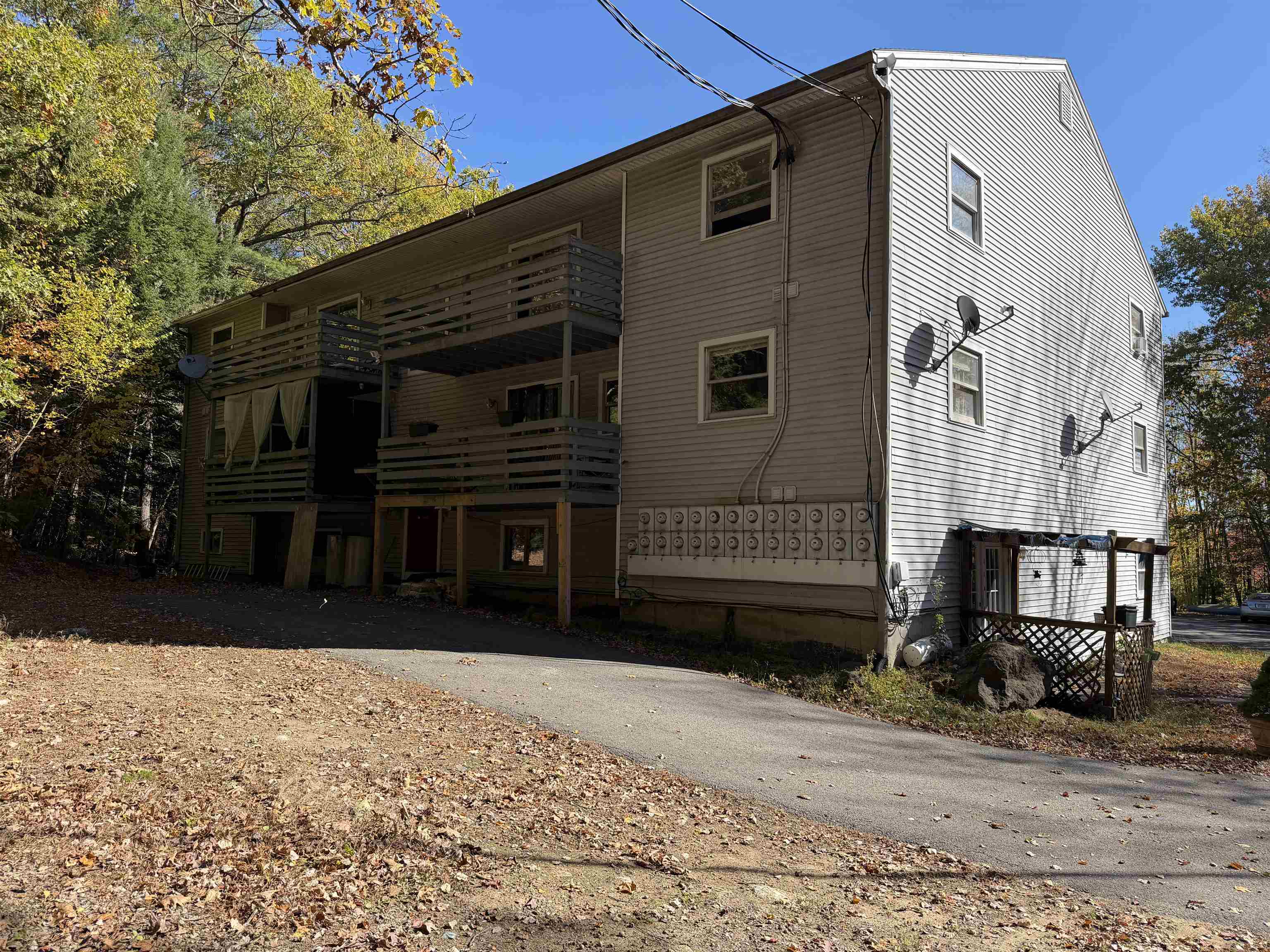 1088 Dover Road 302