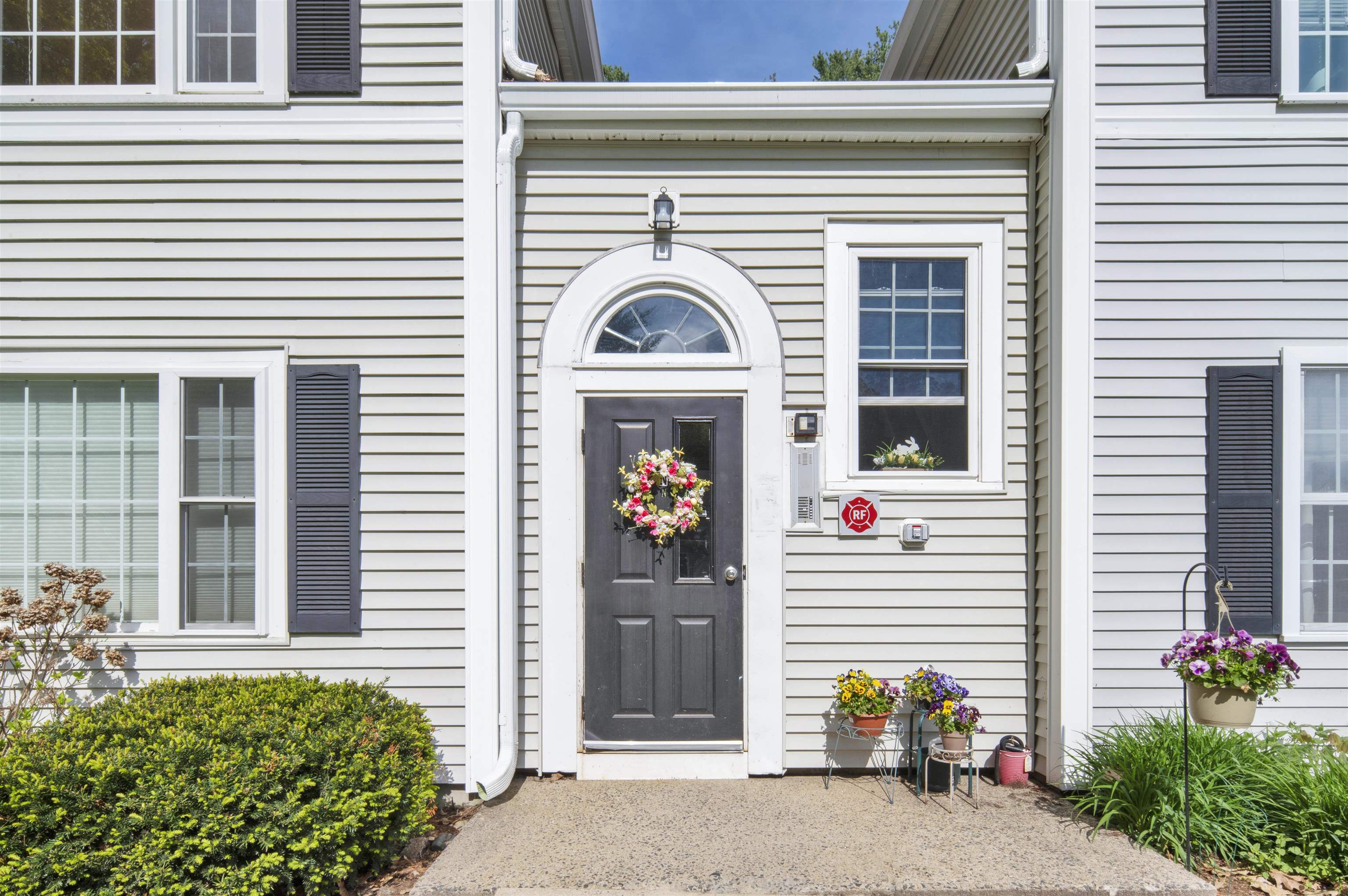 50 Brookside Drive N5