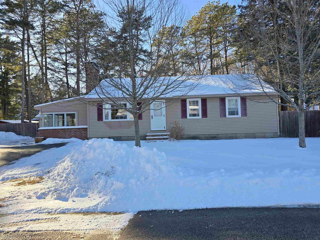 Photo of 3 Cricket Lane, Concord, NH 03301 (MLS # 5076198)