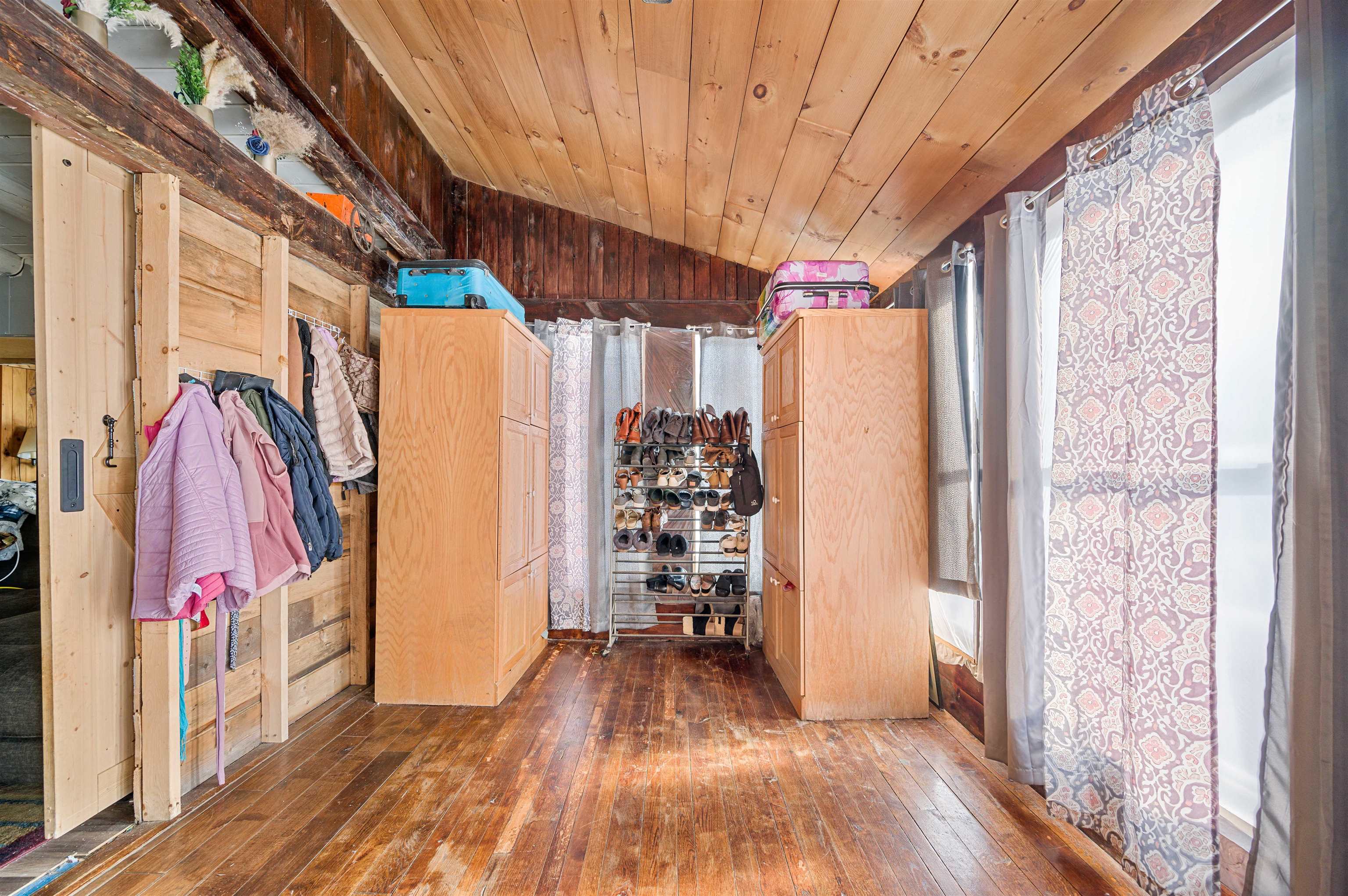 Wolcott, Vermont 05680, United States, 3 Bedrooms Bedrooms, ,2 BathroomsBathrooms,Residential,Pending,21145