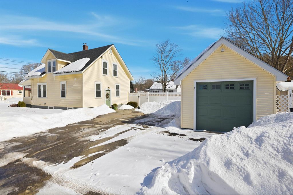 Photo of 26 Snow Street, Concord, NH 03303 (MLS # 5077983)