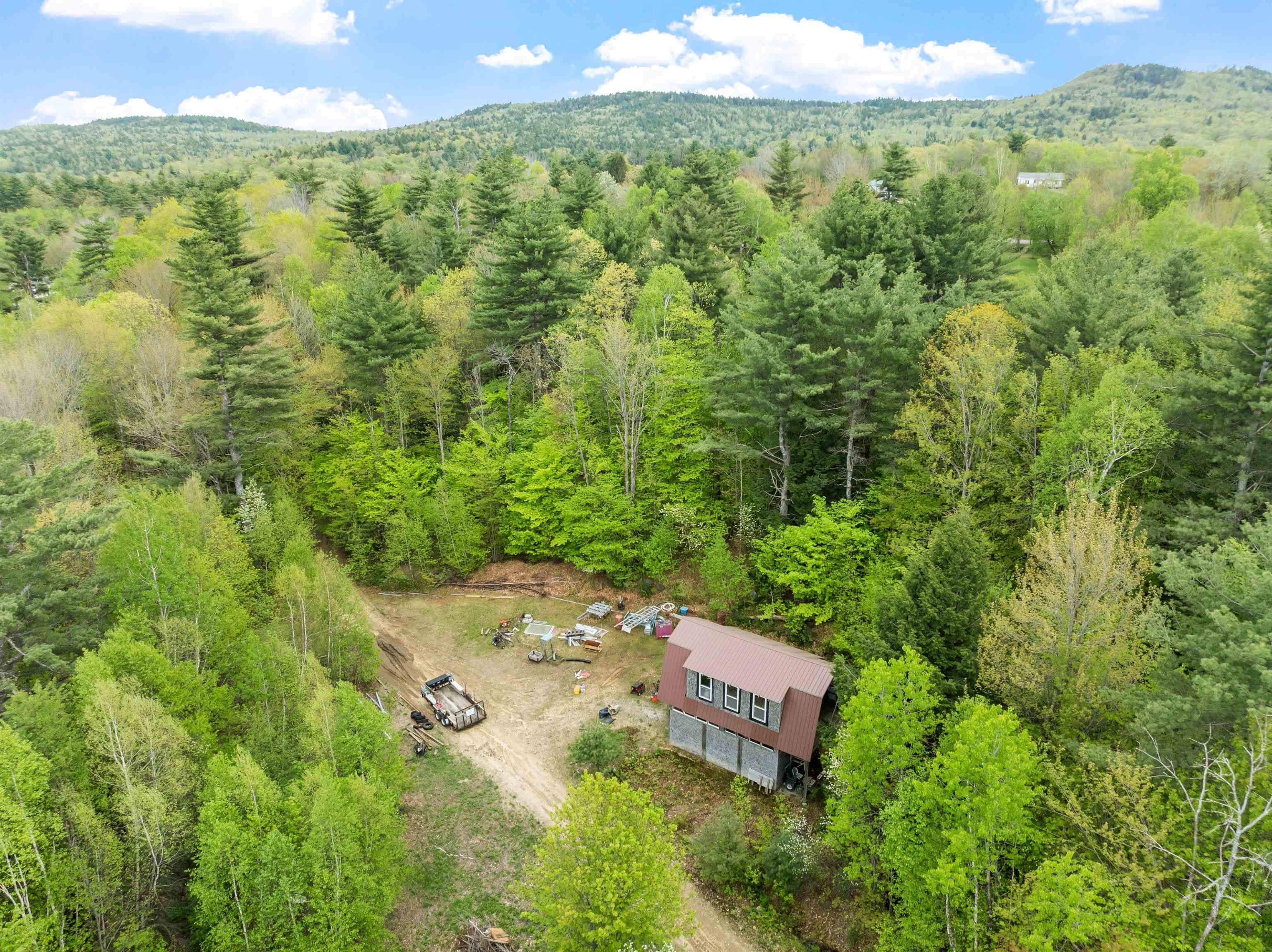 00 Currier Road