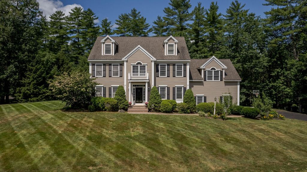 Photo of 5 Blackford Drive, Exeter, NH 03833 (MLS # 5050861)