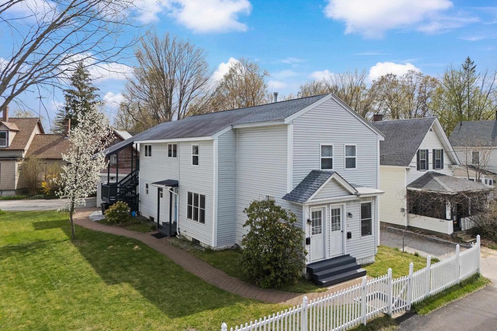 Photo of 13 Clinton Street, Concord, NH 03301 (MLS # 5086408)