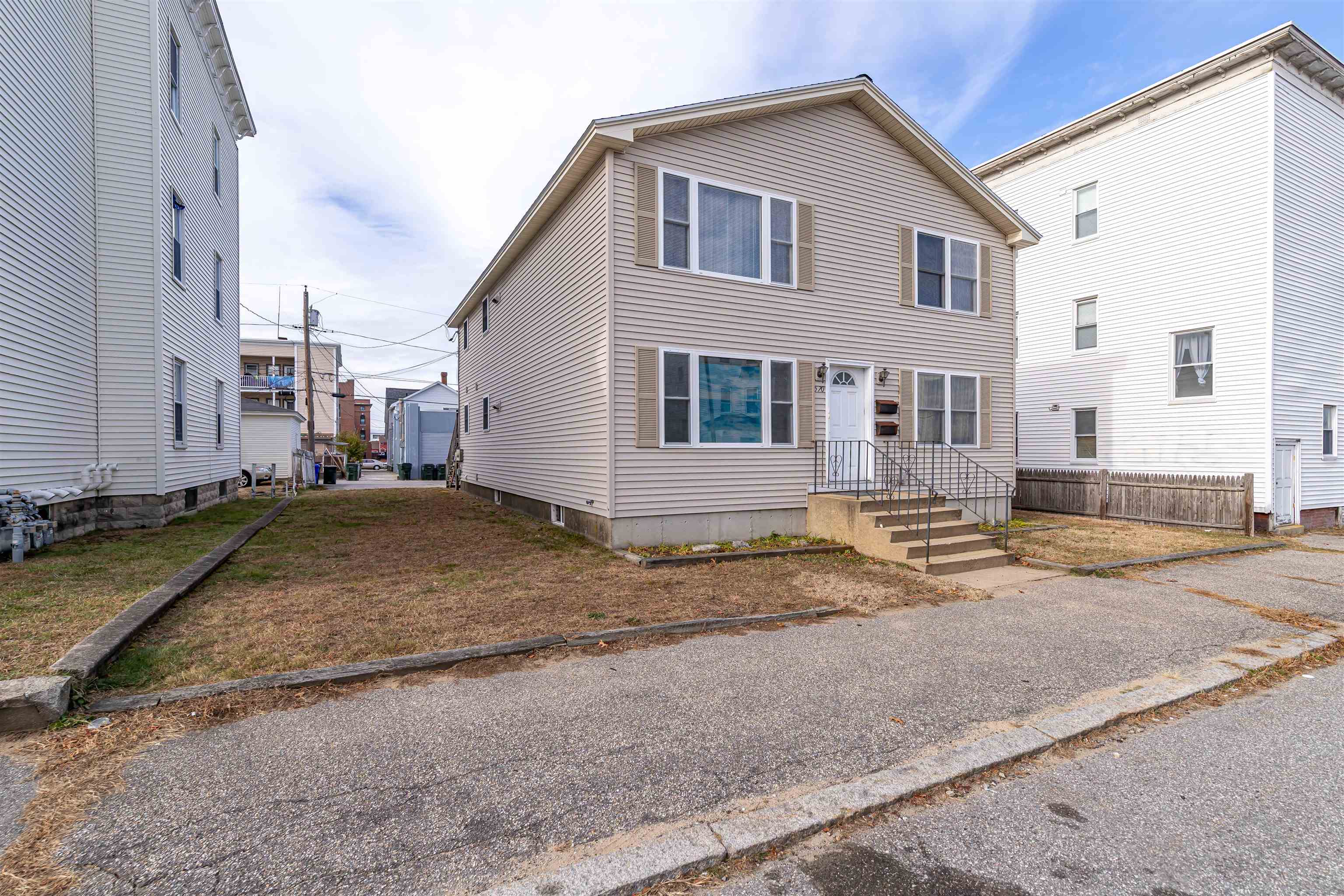 570 Montgomery Street