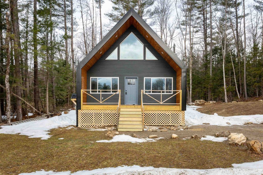 Photo of 1451 Main Road, Chatham, NH 03813 (MLS # 5075310)