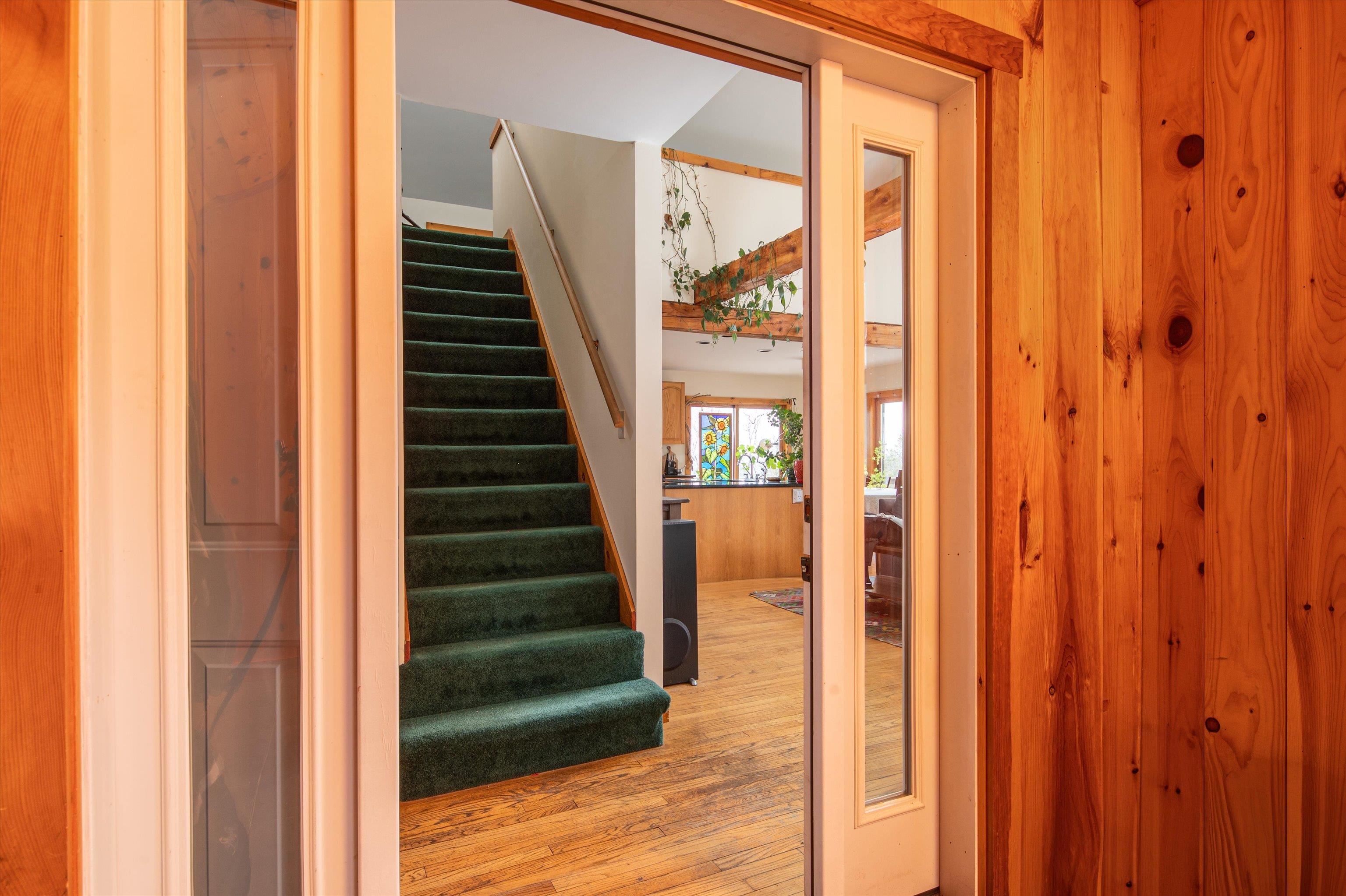 290 Roel Road