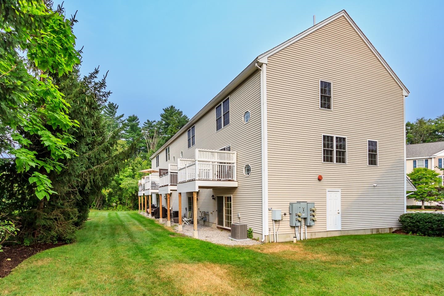 Goffstown, New Hampshire 03102, United States, 2 Bedrooms Bedrooms, ,2 BathroomsBathrooms,Residential,Active,187295