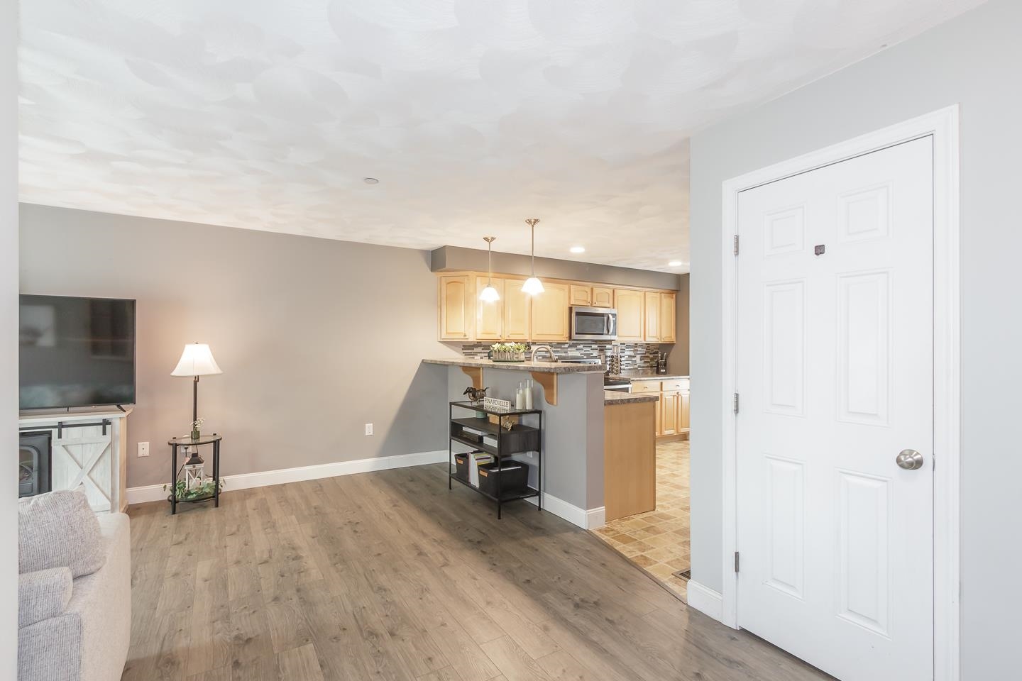 Goffstown, New Hampshire 03102, United States, 2 Bedrooms Bedrooms, ,2 BathroomsBathrooms,Residential,Active,187295