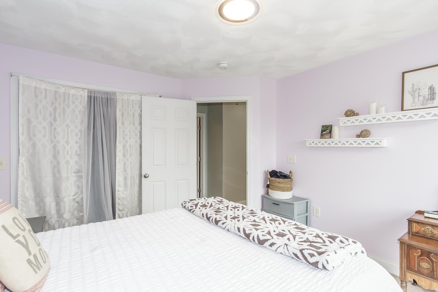 Goffstown, New Hampshire 03102, United States, 2 Bedrooms Bedrooms, ,2 BathroomsBathrooms,Residential,Active,187295