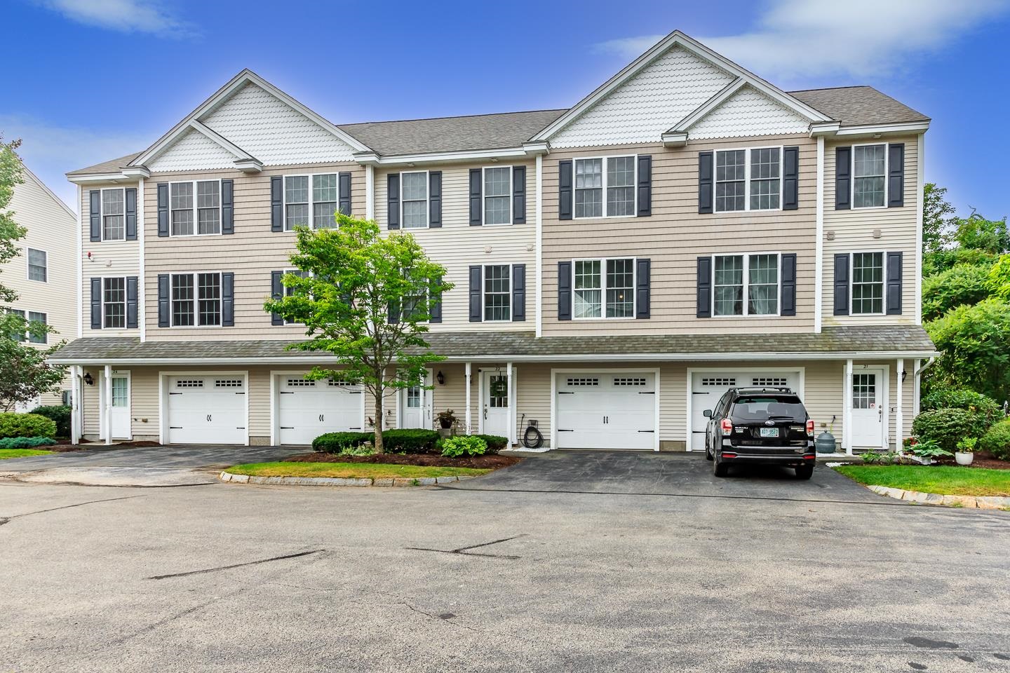 2 Larch Street 22