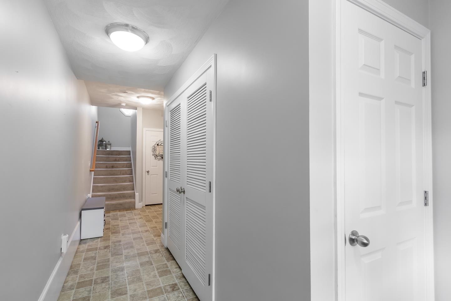 Goffstown, New Hampshire 03102, United States, 2 Bedrooms Bedrooms, ,2 BathroomsBathrooms,Residential,Active,187295