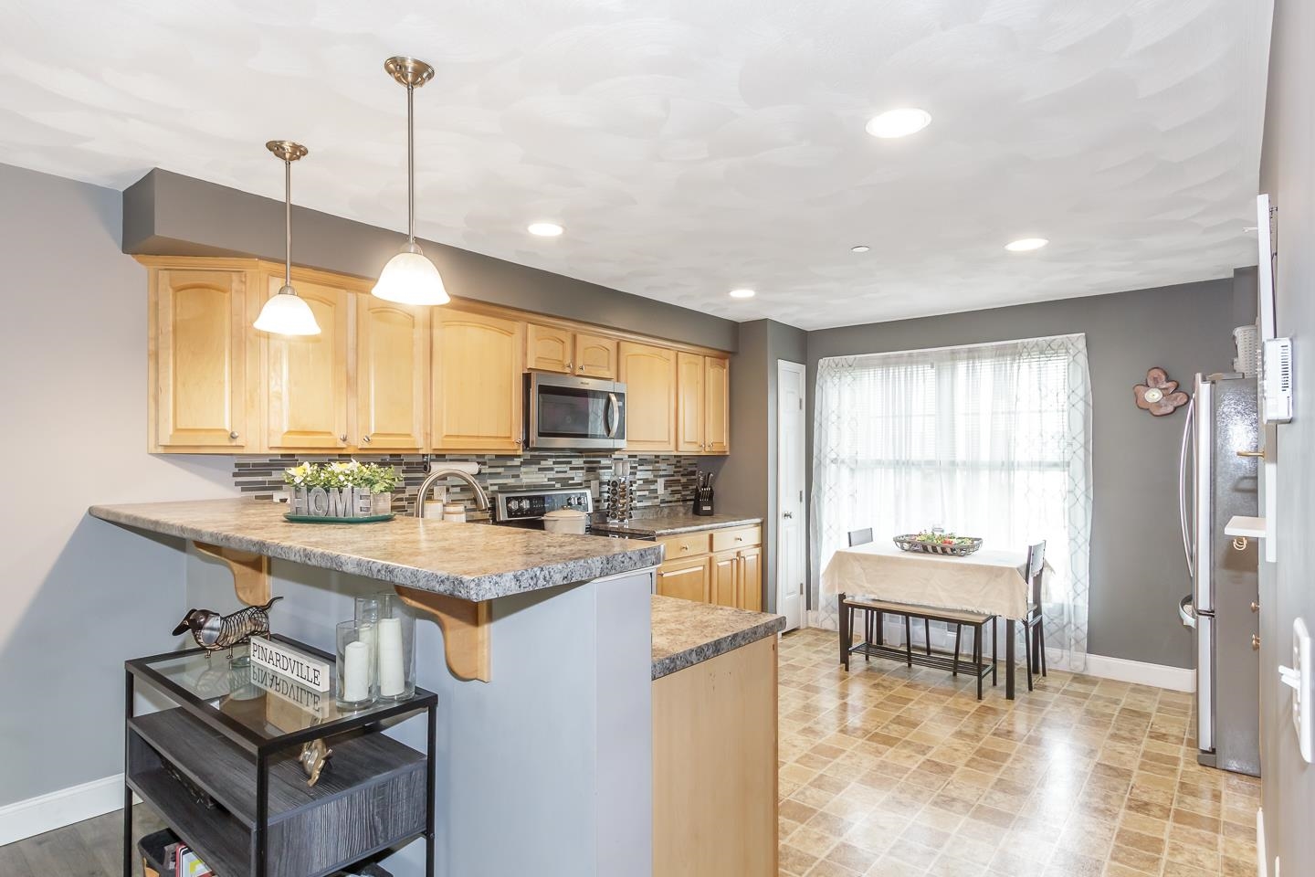 Goffstown, New Hampshire 03102, United States, 2 Bedrooms Bedrooms, ,2 BathroomsBathrooms,Residential,Active,187295