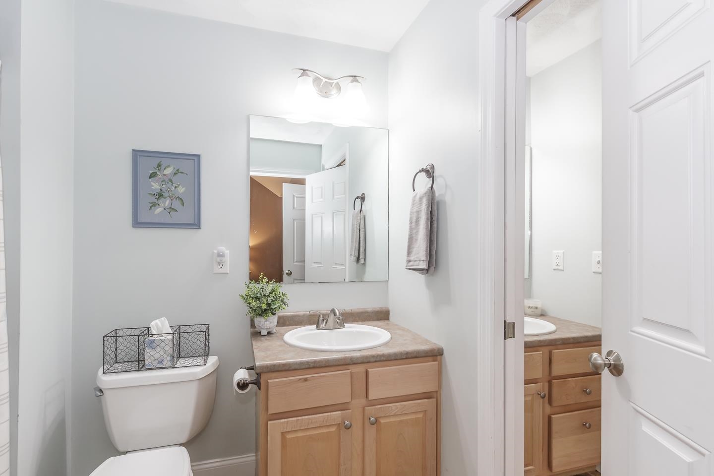 Goffstown, New Hampshire 03102, United States, 2 Bedrooms Bedrooms, ,2 BathroomsBathrooms,Residential,Active,187295