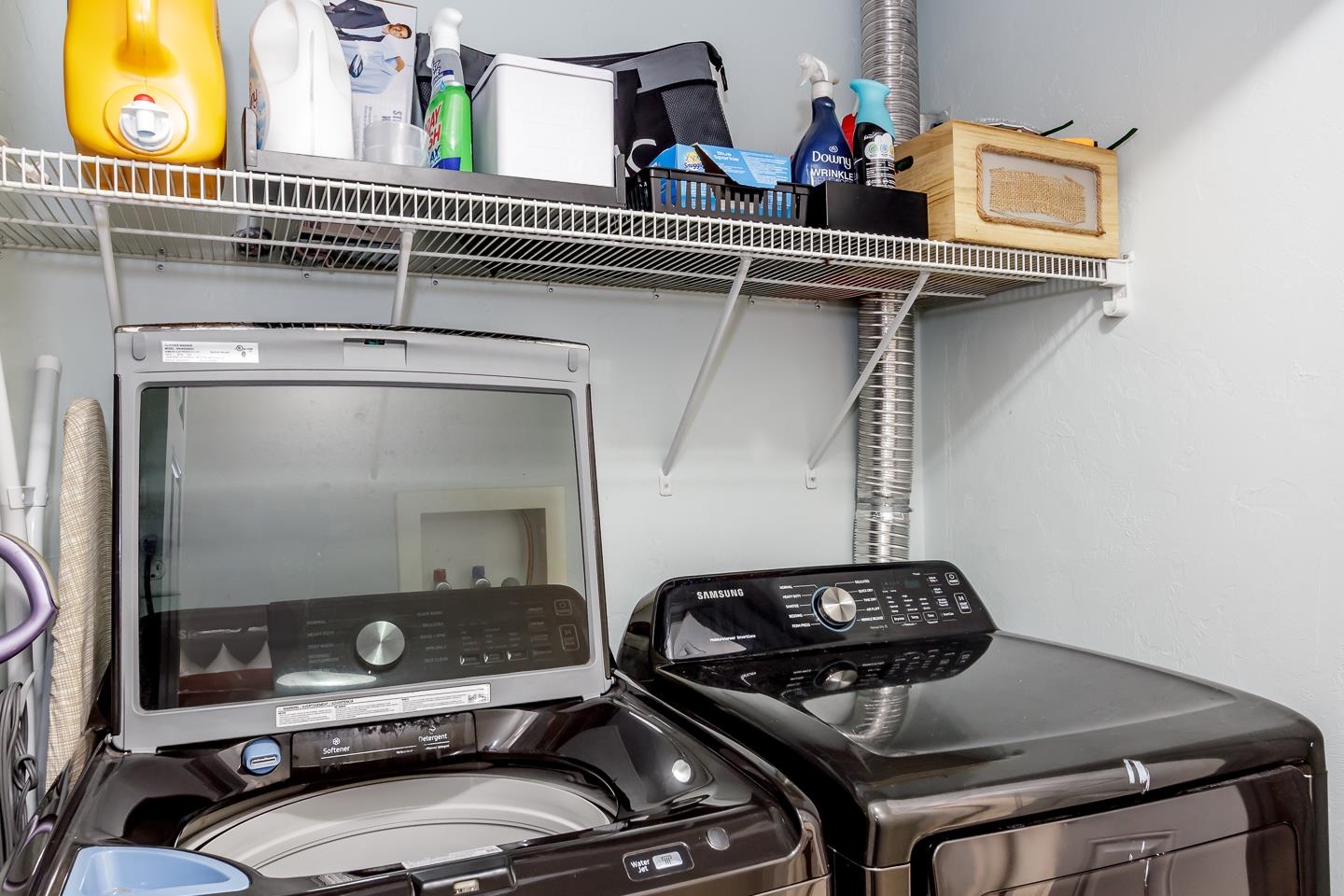 Goffstown, New Hampshire 03102, United States, 2 Bedrooms Bedrooms, ,2 BathroomsBathrooms,Residential,Active,187295