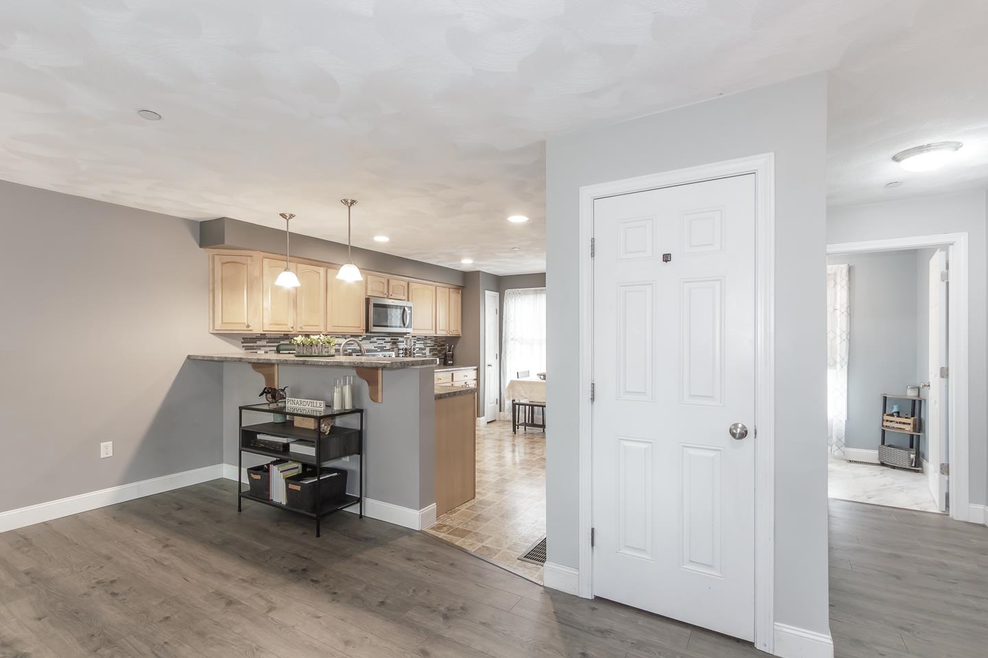 Goffstown, New Hampshire 03102, United States, 2 Bedrooms Bedrooms, ,2 BathroomsBathrooms,Residential,Active,187295