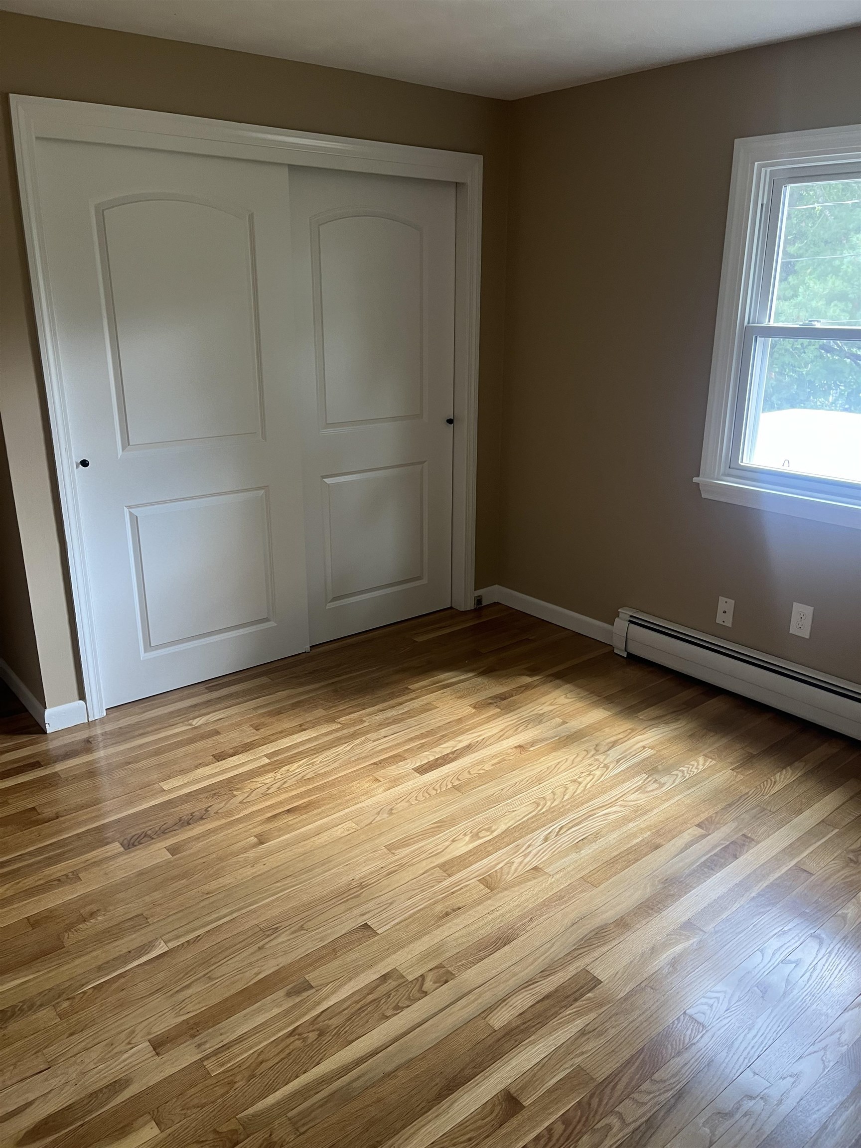 Exeter, New Hampshire 03833, United States, 3 Bedrooms Bedrooms, ,2 BathroomsBathrooms,Residential,Active,206434