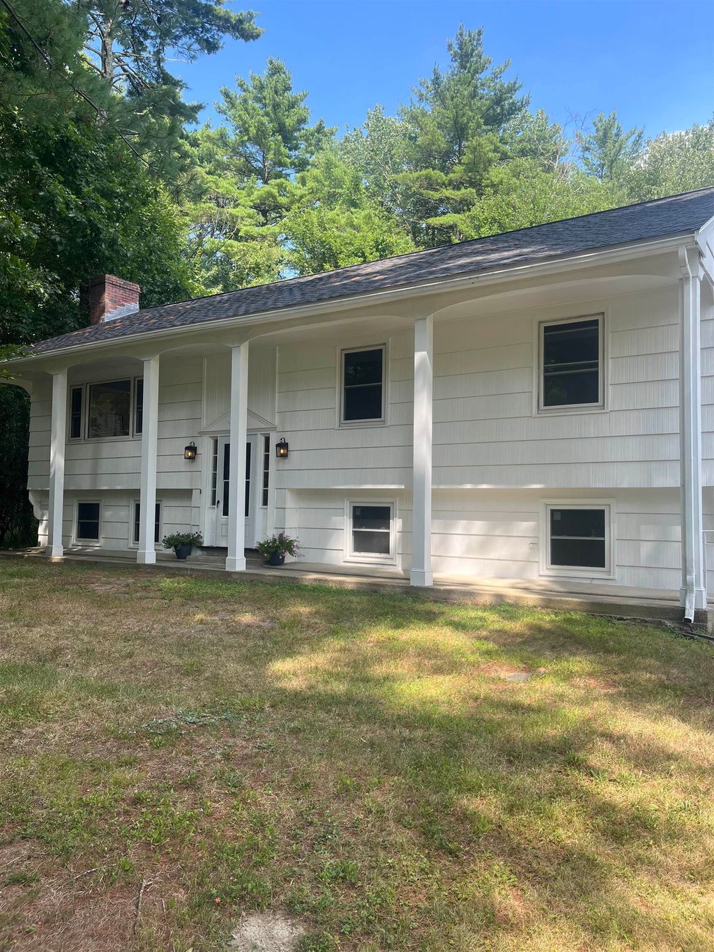 Photo of 24 Hampton Falls Road, Exeter, NH 03833 (MLS # 5060490)