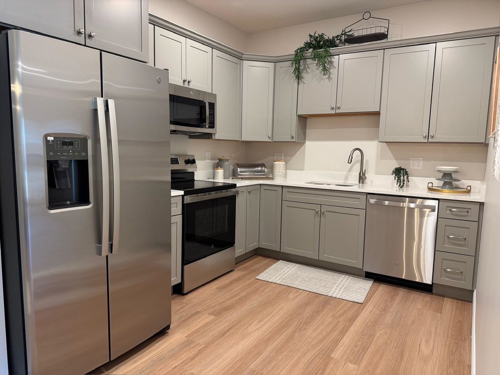 Photo of 74 Rockingham Road #108, Derry, NH 03038 (MLS # 5080607)