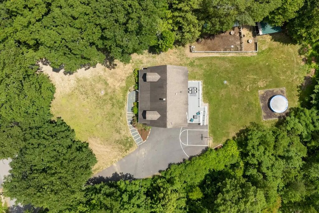 Photo of 177 Reservoir Road, Plymouth, NH 03264 (MLS # 5085968)
