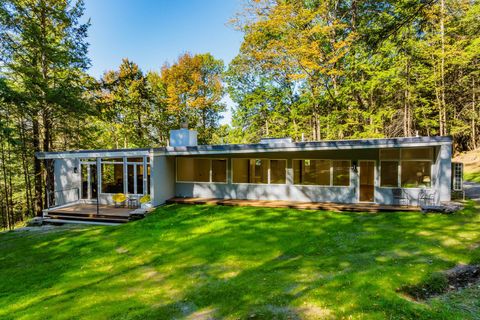 25 Hemlock Road Hanover NH 03755