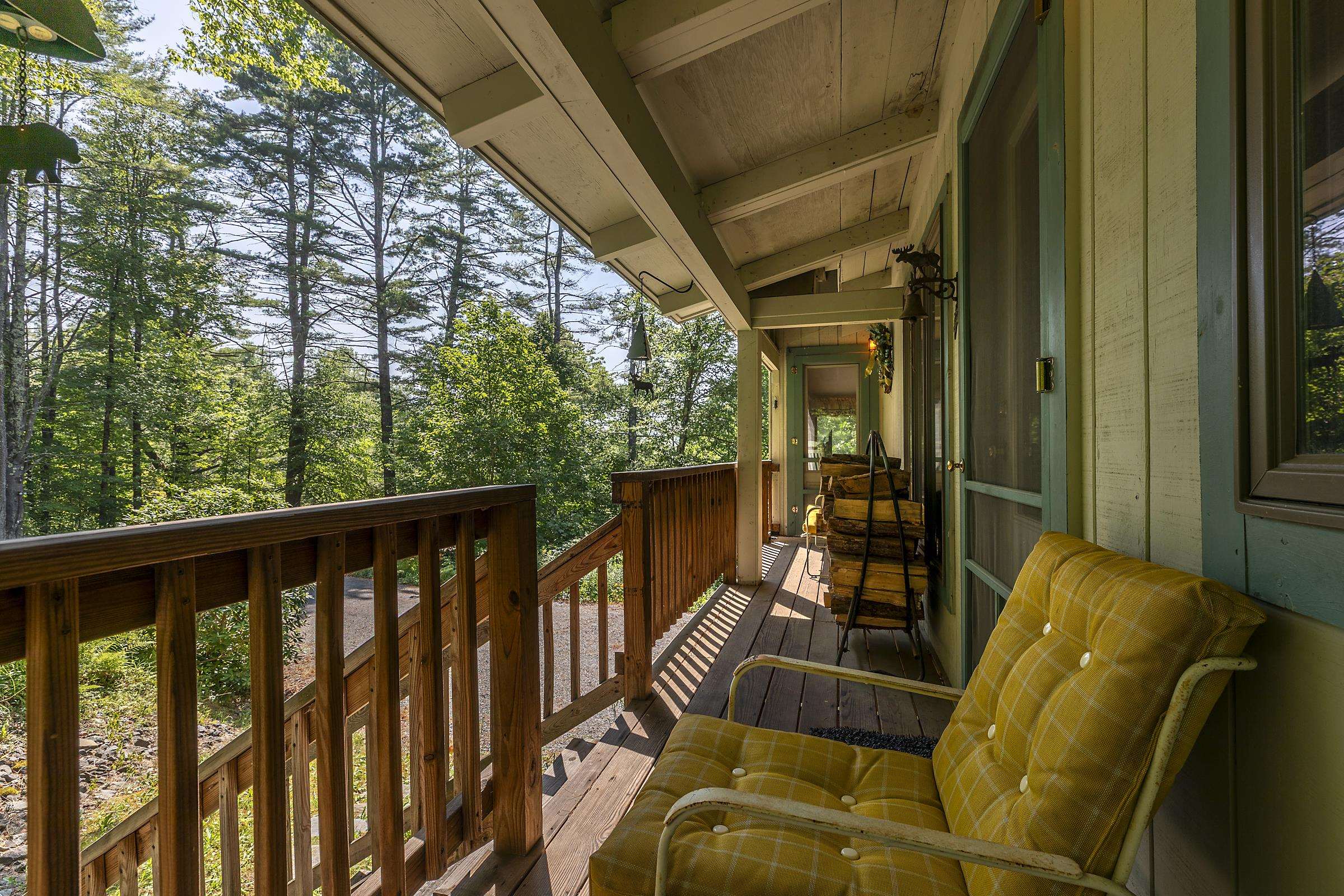 112 Robin Hill Road