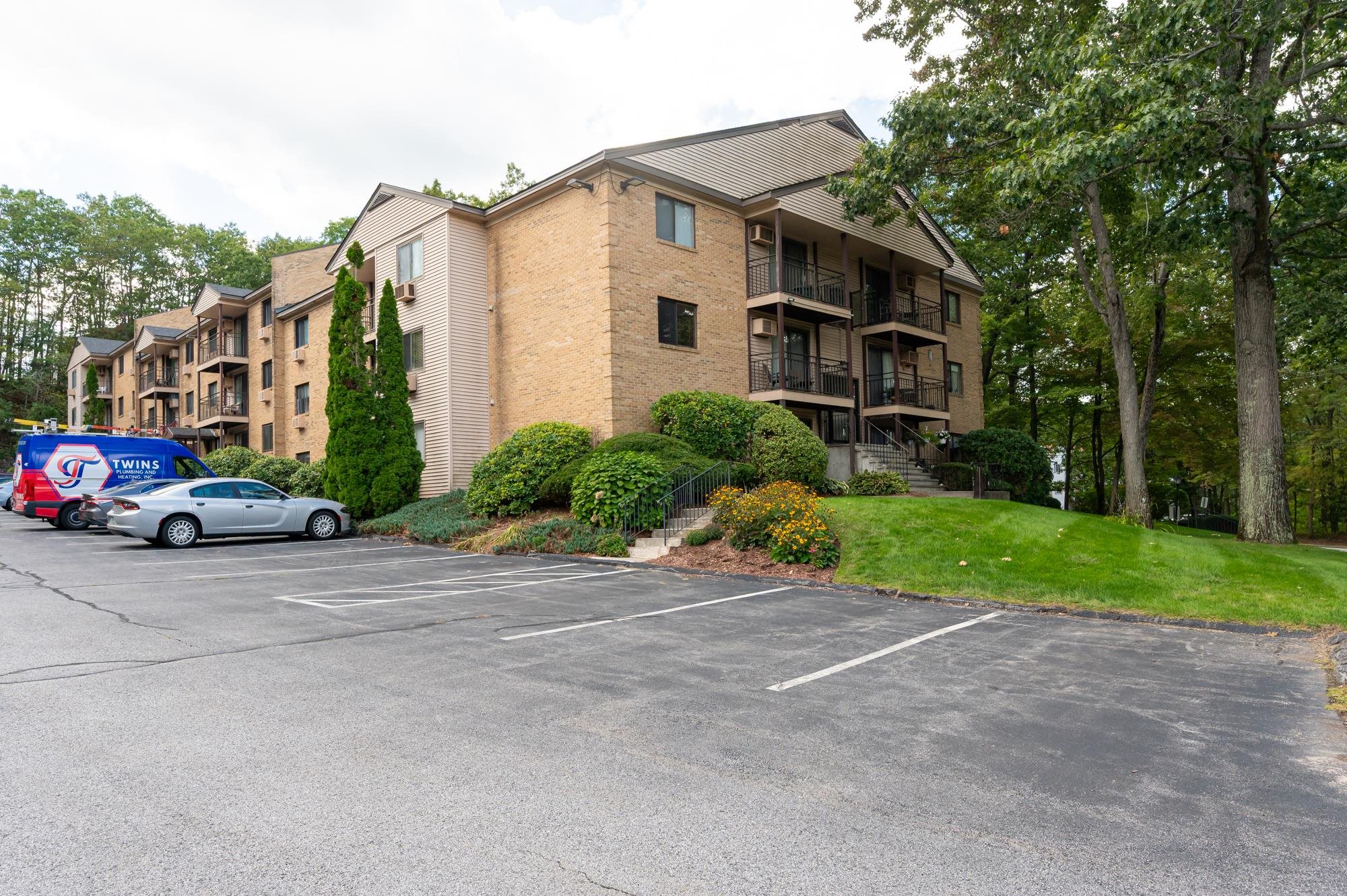 19 Country Club Drive 29