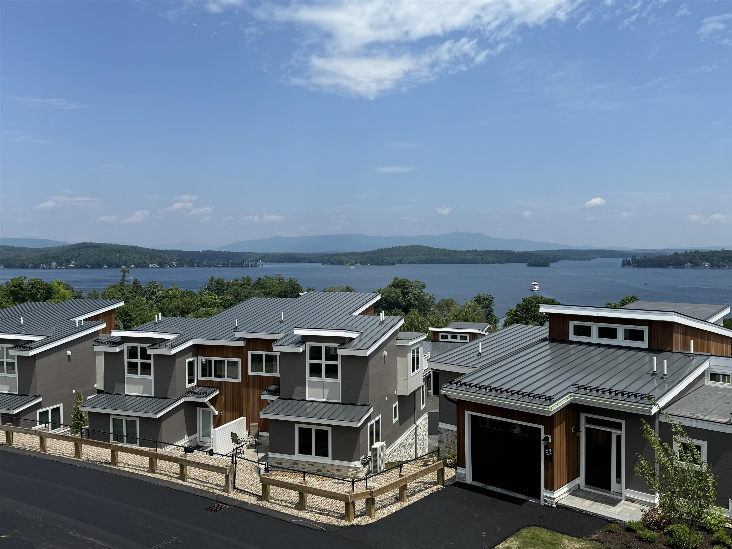28 Vantage Point Drive 1